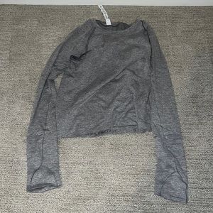 LONG SLEEVE GRAY SWIFTLY TECH 2.0